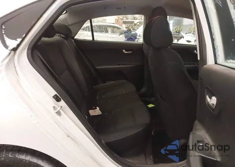 2020 Kia Rio S z USA, uszkodzony, nr VIN 3KPA24AD8LE302493